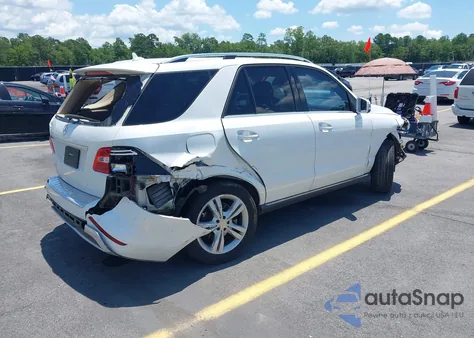 2015 Mercedes-Benz Ml 350 z USA, uszkodzony, nr VIN 4JGDA5JB9FA584344